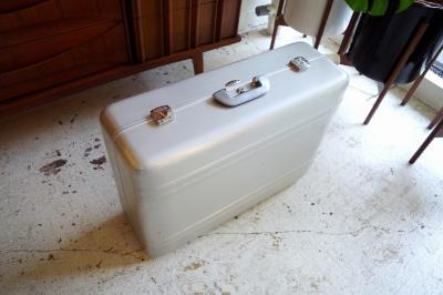 ハリバートン社製アルミニウムスーツケース