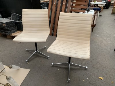 ハーマンミラー製アルミナムチェア