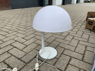 テーブルランプ
