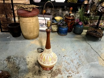 ポタリーテーブルランプ