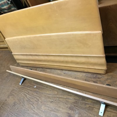 ヘイウッド社製ベッド