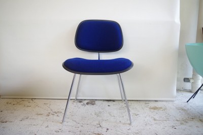 ハーマンミラー製イームズ DCM(Dining Chair Metal)